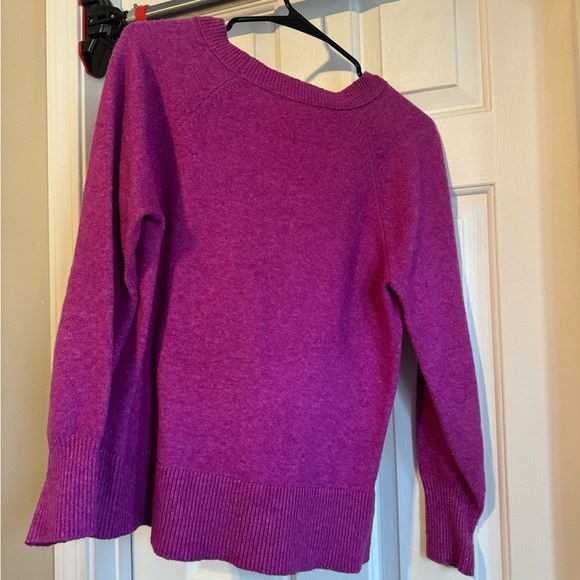 Pink Sweater - Picture 4 of 4